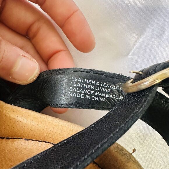 Born Low Wedge Heel Leather Strappy Sandals Black Comfort Shoes Women's SZ 10 - Picture 9 of 11